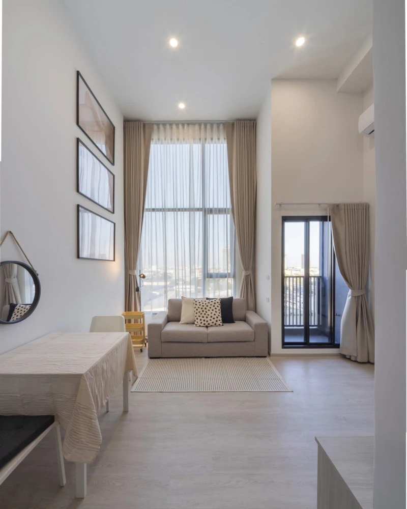 ให้เช่า Origin Plug&Play E22 Station ห้องเพดานสูง โปร่งโล่ง มาพร้อมสิ่งอำนวยความสะดวกครบครัน รีบจองเลยจ้า