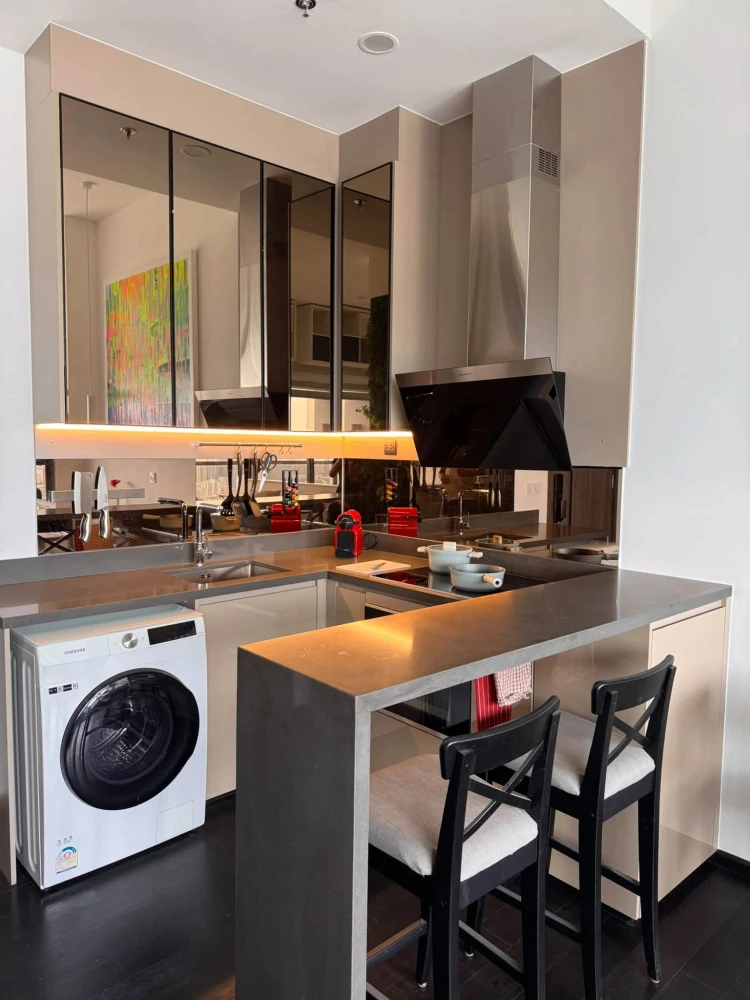 ให้เช่า Park Origin Thonglor ตึก C ชั้น 53 ห้องสวย วิวสูง แต่งครบ พร้อมพร้อมระบบ Smart Home ลากกระเป๋าเข้าอยู่ได้ทันที