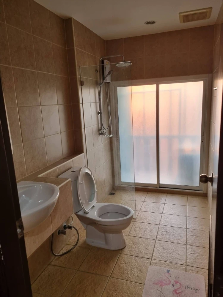 ให้เช่า Park Siri Condo Resort Bangsaen ห้องมุมให้ความเป็นส่วนตัว เฟอร์นิเจอร์ครบครัน ดีแบบนี้ห้ามพลาด