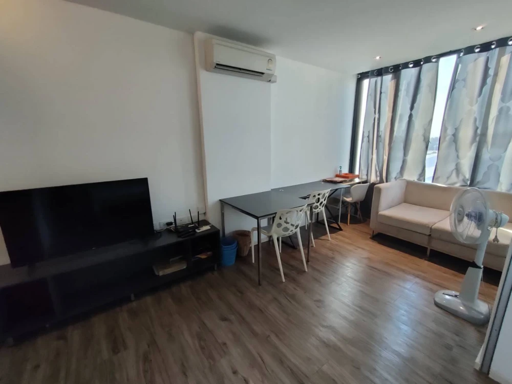 ให้เช่า  parque condo phutthabucha 48 ห้องน่าอยู่ห้องกว้าง ราคาสบายกระเป๋า จองเลย