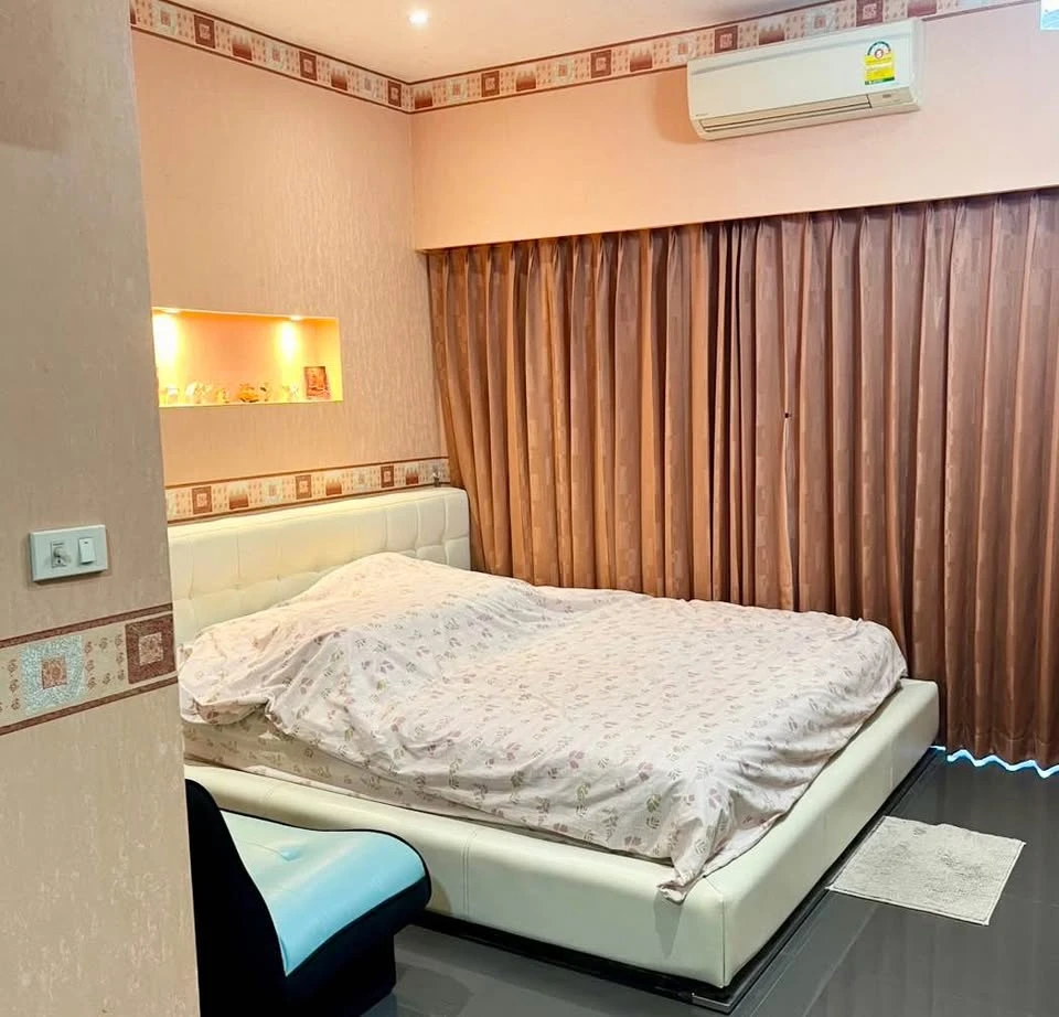 ให้เช่า Pattaya Condotel Chain ห้องพร้อมอยู่ เฟอร์พร้อม สิ่งอำนวยความสะดวกครบ จองเลย