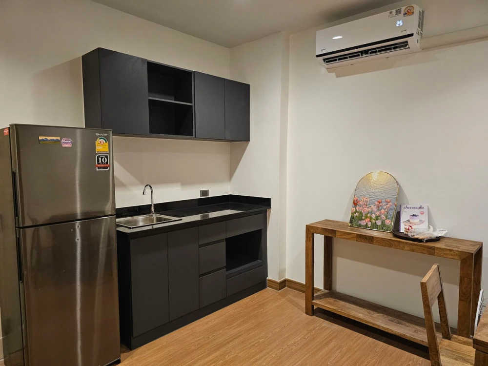 ให้เช่า PG RAMA 9 Condominium ชั้น 10 ห้องกว้าง แต่งครบ น่าอยู่ จองเลย ห้ามพลาด