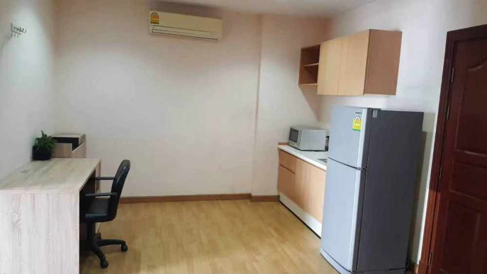 ให้เช่า PG RAMA 9 Condominium ห้องติดวอลเปเปอร์อย่างดี ราคาอย่างโดน สะดวกครบจบที่นี่ มาจองเลย อย่าพลาด