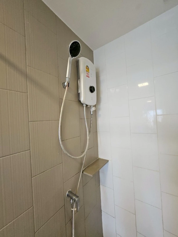 ให้เช่า plum condo รังสิต อไลฟ์ เฟส 1 ชั้น 7 วิวสระ ตึก B มีเฟอร์นิเจอร์ และสิ่งอำนวยความสะดวก ห้ามพลาด