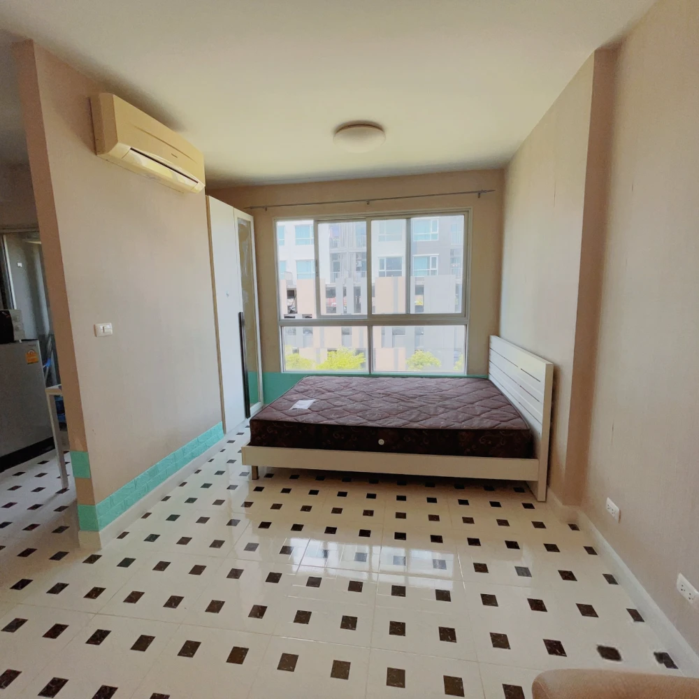 ให้เช่า plum condo bangkae เป็นห้องสตูดิโอ อยู่ตึกB ชั้น4 ไม่ติดถนนใหญ่ บรรยากาศดีมาก สงบไม่ร้อน ต้องจอง