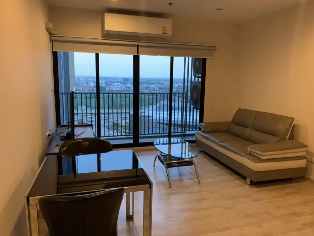 ให้เช่า Plum Condo Central Station ห้องกว้างพื้นที่ใช้สอยเยอะ เฟอร์ครบครัน ทำเลดี เดินทางสะดวก จองเลย
