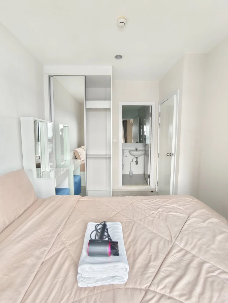 ให้เช่า Plum Condo Central Station ห้องพร้อมอยู่ ชั้น 15 ได้วิวสูง เฟอร์ เครื่องใช้ไฟฟ้าครบ มาจองเลย อย่ารอช้า