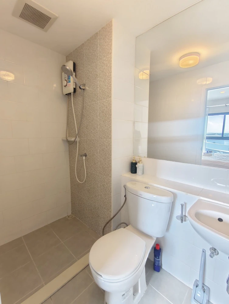 ให้เช่า Plum Condo Central Station ห้องพร้อมอยู่ ชั้น 15 ได้วิวสูง เฟอร์ เครื่องใช้ไฟฟ้าครบ มาจองเลย อย่ารอช้า