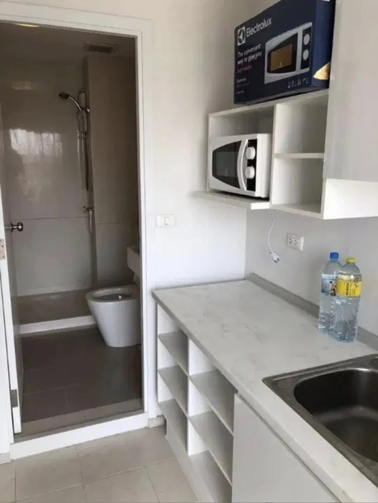 ให้เช่า Plum Condo Extra Rama 2 ห้องชั้น 5 มาพร้อมเฟอร์และสิ่งอำนวยความสะดวกครบครัน จองเลย