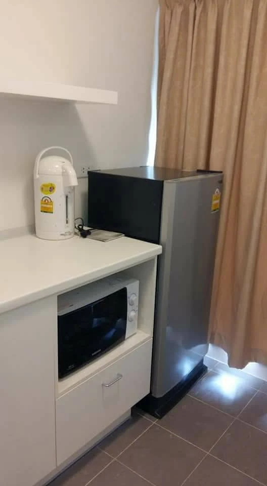 ให้เช่า Plum Condo Laemchabang ห้องน่าอยู่ ชั้น 6 เฟอร์นิเจอร์ครบครัน วิวสระว่ายน้ำ จองเลย
