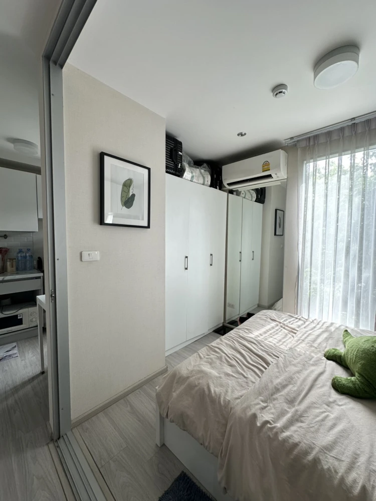 ให้เช่า Plum Condo Ram 60 Interchange 1 ห้องนอน 1 ห้องน้ำ บิ้วอินหัวเตียงอย่างดี ตกแต่งคุมโทน รีบจองด่วนๆ