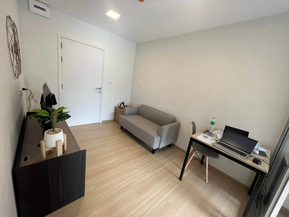 ให้เช่า Plum Condo Rangsit Fresh ห้องน่าอยู่ มาพร้อมเฟอร์นิเจอร์และเครื่องใช้ไฟฟ้าครบครัน หิ้วกระเป๋าเข้าอยู่ได้เลยจ้า