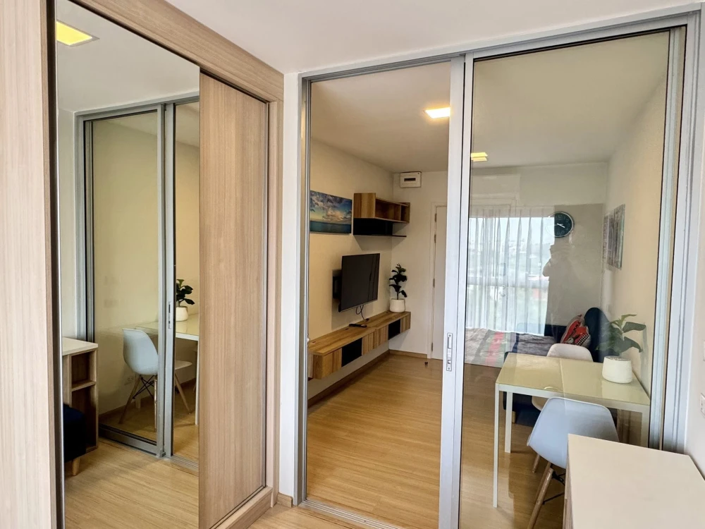 ให้เช่า Plum Condo Rangsit Fresh ห้องน่าอยู่ มาพร้อมเฟอร์และเครื่องใช้ไฟฟ้าครบครัน หิ้วกระเป๋าเข้าอยู่ได้เลยจ้า