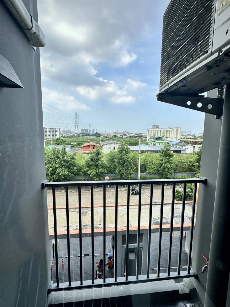 ให้เช่า Plum Condo Rangsit Fresh ห้องน่าอยู่ มาพร้อมเฟอร์และเครื่องใช้ไฟฟ้าครบครัน หิ้วกระเป๋าเข้าอยู่ได้เลยจ้า