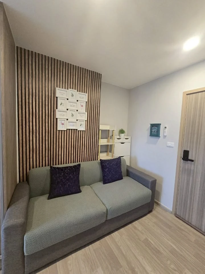 ให้เช่า Plum Condo Sukhumvit 97.1 ห้องน่าอยู่ ตกแต่งคุมโทน มาพร้อมเฟอร์นิเจอร์ครบครัน หิ้วกระเป๋าเข้าอยู่ได้เลยจ้า