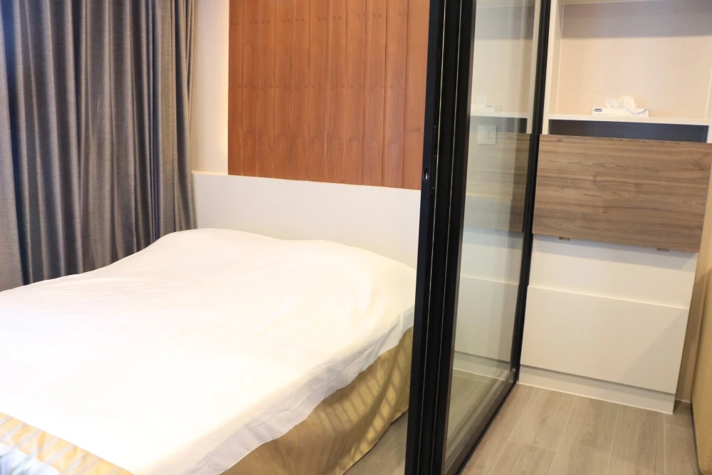 ให้เช่า Politan rive  ห้องชั้นสูง เฟอร์พร้อม ราคาสบายกระเป๋า ดีแบบนี้รีบจองเลยก่อนพลาด