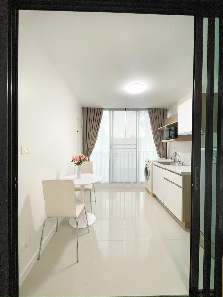 ให้เช่า Proud X2 ห้องพื้นที่ใช้สอยเยอะ ตกแต่งคุมโทน เฟอร์และเครื่องใช้ไฟฟ้าครบครัน หิ้วกระเป๋าเข้าอยู่ได้เลยจ้า