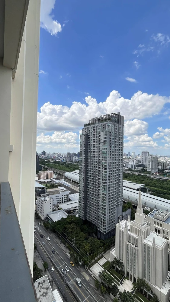 ให้เช่า Q Asoke ห้องพร้อมอยู่ เฟอร์พร้อม ชั้นสูง จองเลย