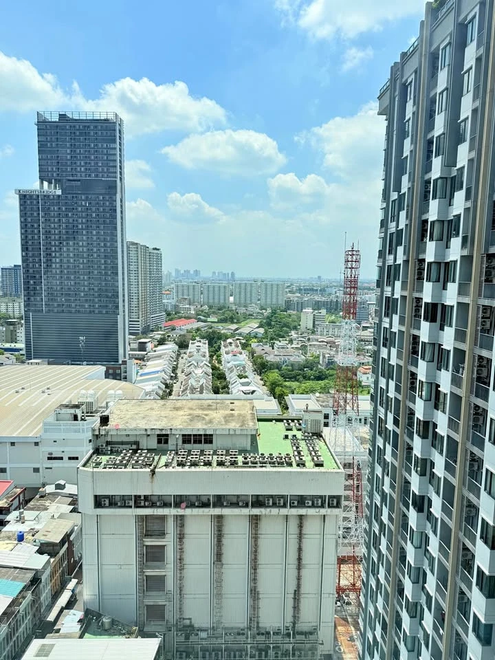 ให้เช่า Q House สุขุมวิท 79 แบบ 2 ห้องนอน 2 ห้องน้ำ (มีอ่างอาบน้ำ) ห้องอยู่ชั้นสูงสุดๆ วิวไม่มีตึกบัง รีบจองเลย