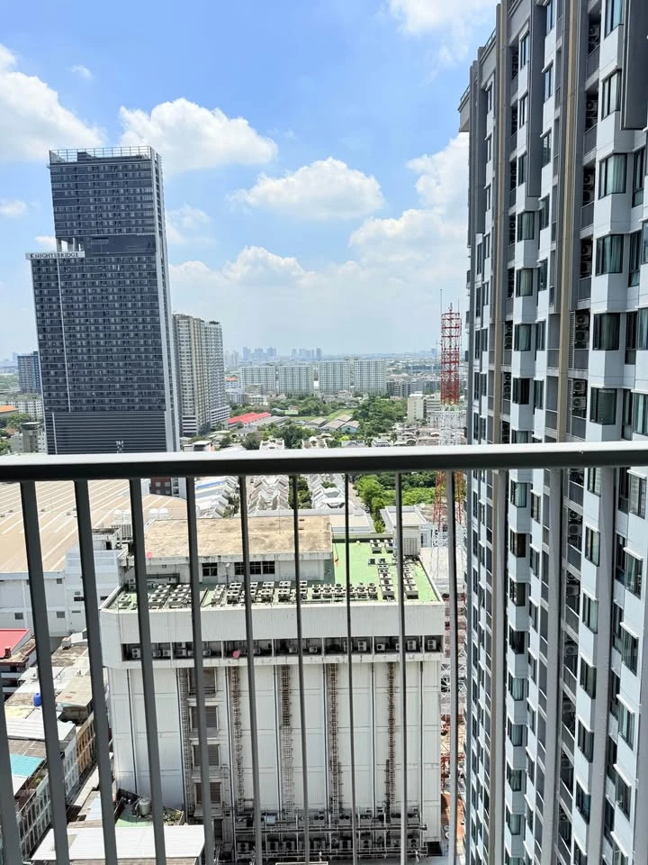 ให้เช่า Q House สุขุมวิท 79 แบบ 2 ห้องนอน 2 ห้องน้ำ (มีอ่างอาบน้ำ) ห้องอยู่ชั้นสูงสุดๆ วิวไม่มีตึกบัง รีบจองเลย