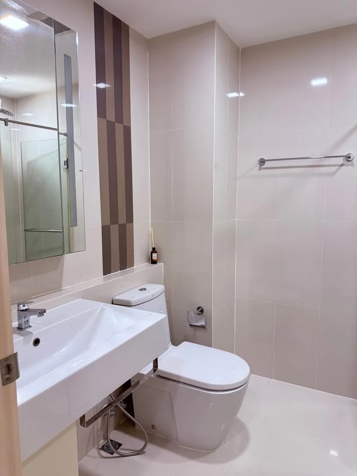 ให้เช่า Q House Sukhumvit 79 ห้องพร้อมอยู่ เฟอร์พร้อม กว้างขวางอยู่สบาย จองเลย