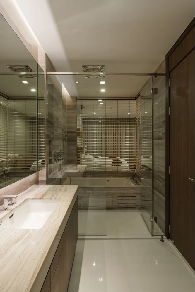 ให้เช่า Q1 sukhumvit ชั้น 20+ สูงมากๆ ห้องกว้างขวาง ตกแต่งอย่างดี ได้วิวเมืองเริ่ดๆ รีบจองเลย