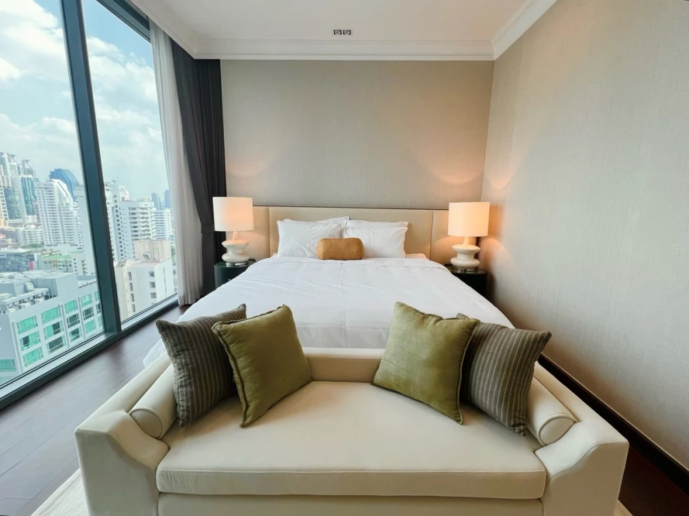 ให้เช่า Q1 Sukhumvit 2 ห้องนอน ตกแต่งครบครัน หรูหราพร้อมอยู่ จองเลย ห้ามพลาด