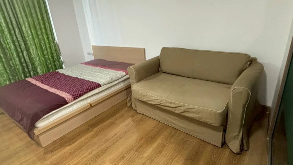 ให้เช่า Quad Sathon ห้องพร้อมอยู่ เฟอร์พร้อม มาแต่ตัวเข้าอยู่ได้เลย!!!