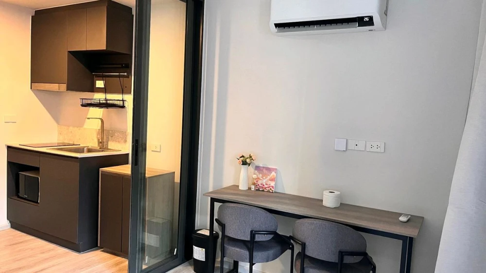 ให้เช่า QUINTARA MHy'GEN RATCHADA - HUAI KHWANG ชั้น 5 ห้องกั้น แต่งครบ จองเลย ด่วนๆ