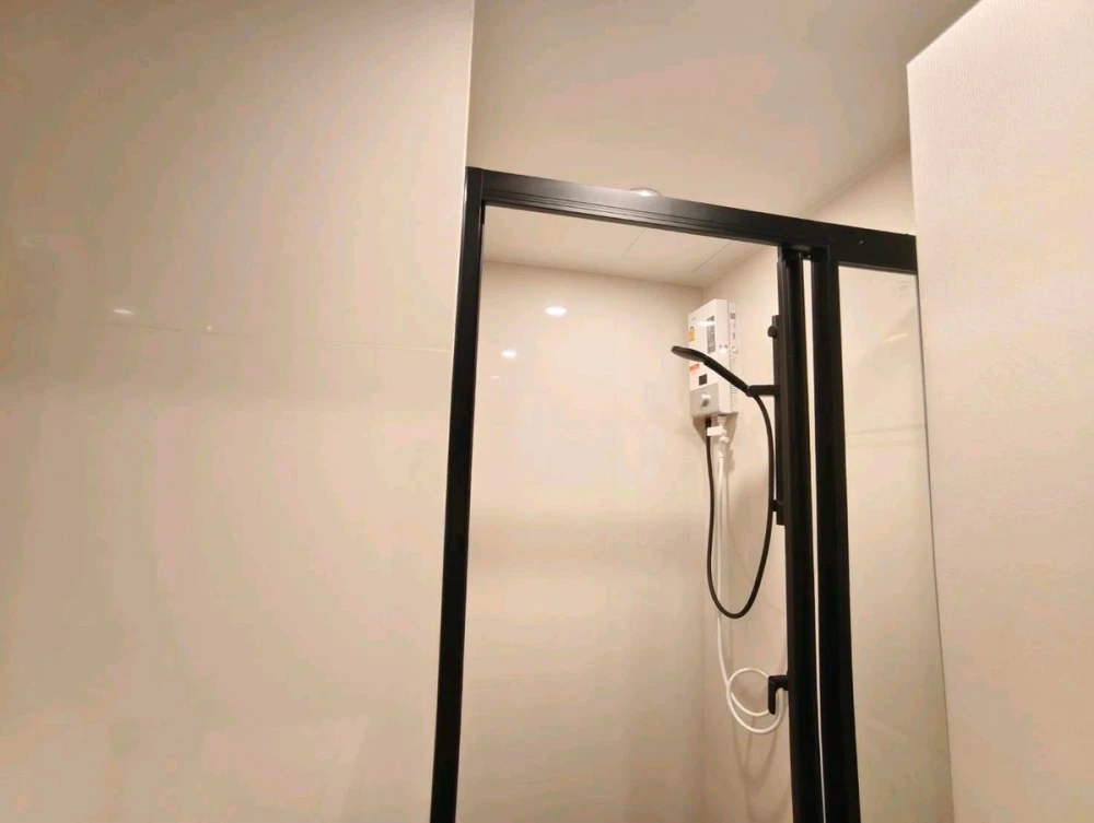 ให้เช่า QUINTARA MHy'GEN RATCHADA - HUAI KHWANG ชั้น 5 ห้องกั้น แต่งครบ จองเลย ด่วนๆ