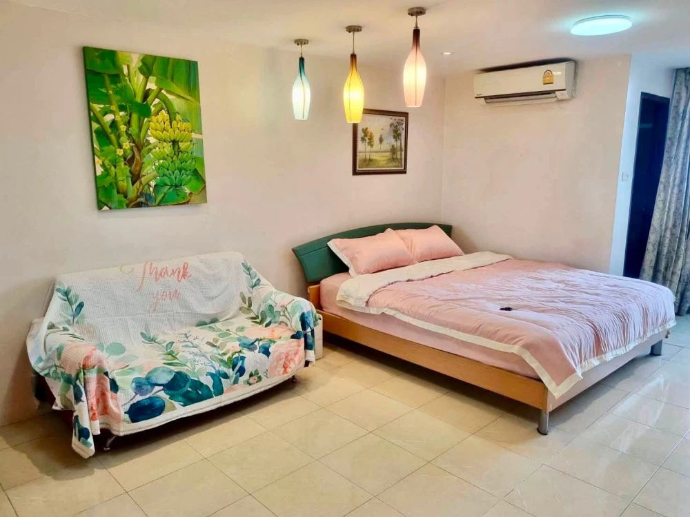 ให้เช่า Ratchada City 18 ห้องสตูดิโอ แต่งสวยคุมโทน เฟอร์นิเจอร์ครบครัน หิ้วกระเป๋าเข้าอยู่ได้เลยจ้า