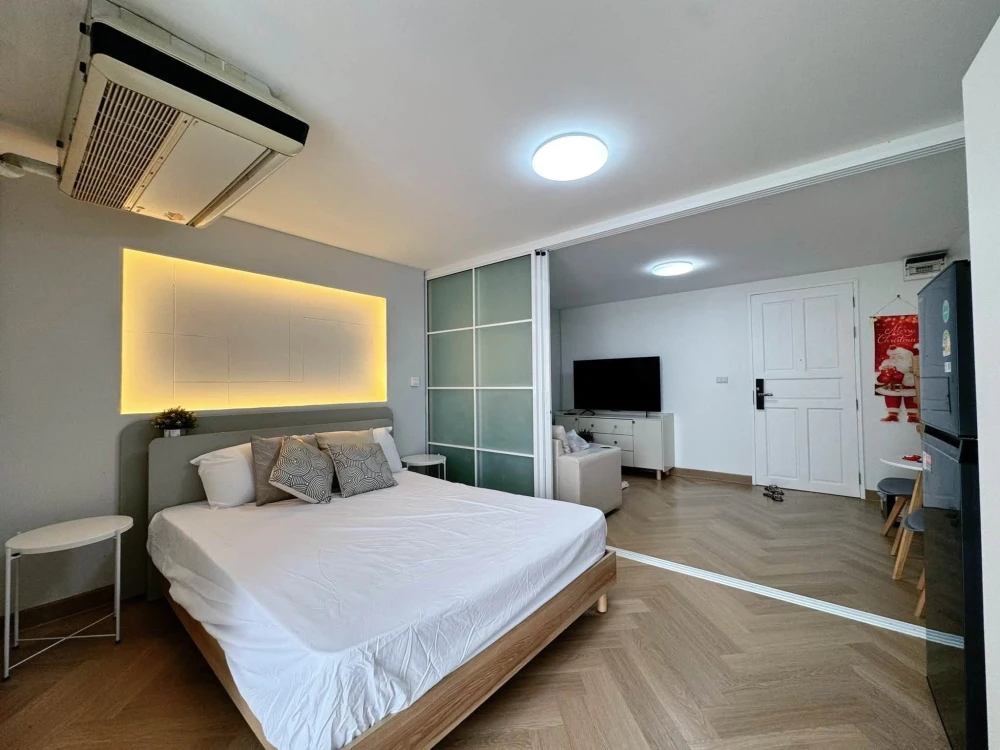 ให้เช่า Ratchada City 18 ห้องแต่งสวยคุมโทน บิวท์อินเฟอร์นิเจอร์อย่างดี ทำเลดี จองด่วน