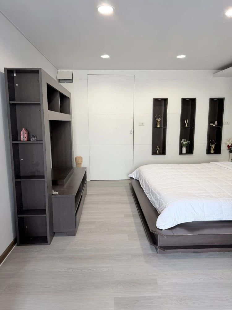 ให้เช่า Ratchada City Condo ชั้น 9 ห้องแต่งครบ พร้อมอยู่ สนใจจองเลย ด่วนๆจ้า