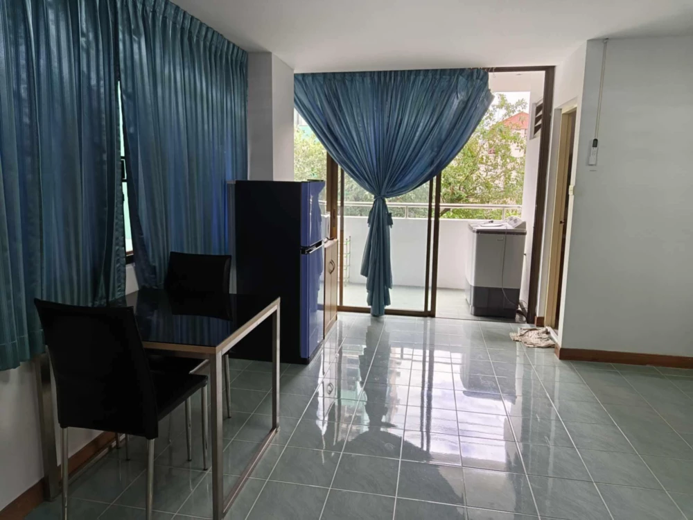 ให้เช่า Ratchada City Condo ห้องมุมให้ความเป็นส่วนตัว พื้นที่ใช้สอยเยอะ มาพร้อมสิ่งอำนวยความสะดวกครบครัน ห้ามพลาด
