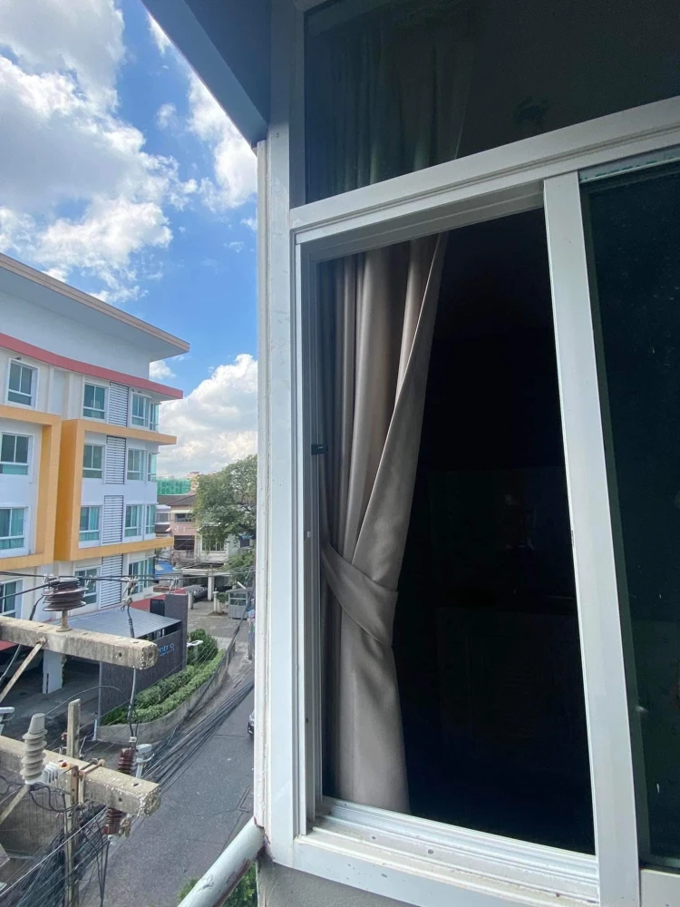 ให้เช่า Ratchada Prestige Ladprao ห้องน่าอยู่ ชั้น 4 เฟอร์นิเจอร์ครบครัน หิ้วกระเป๋าเข้าอยู่ได้เลยจ้า