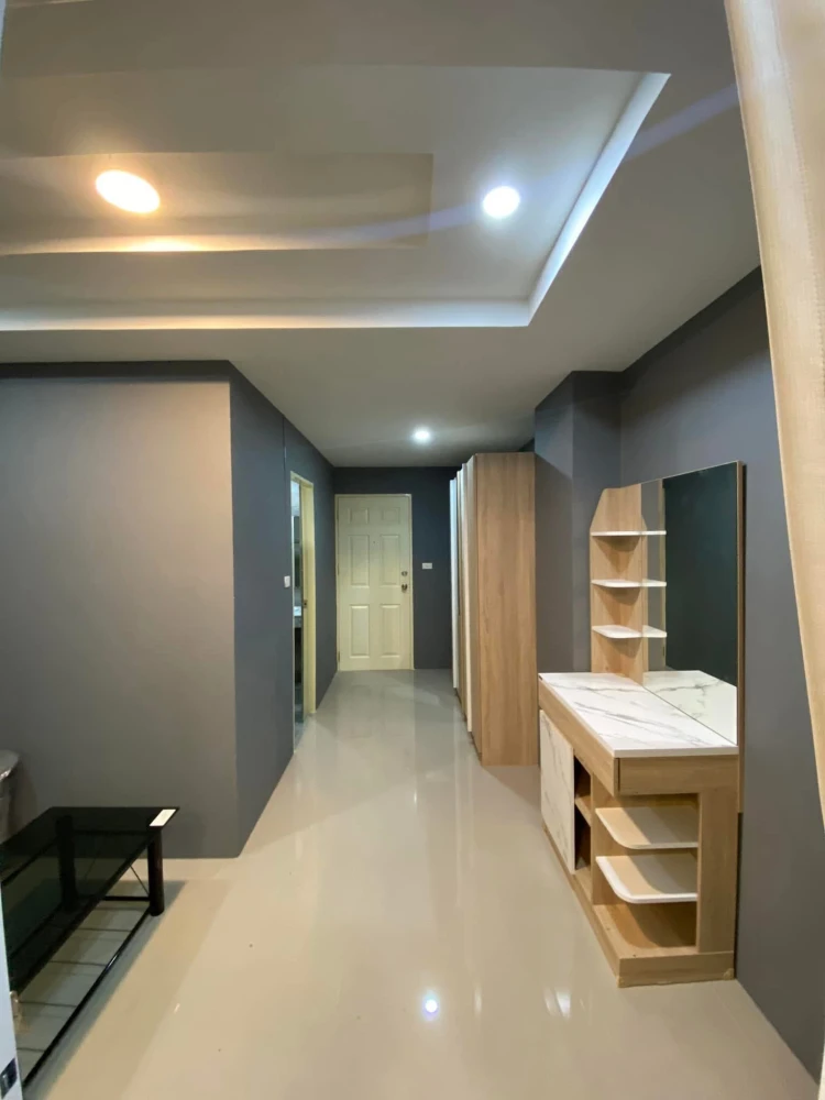 ให้เช่า Ratchada Prestige Ladprao ห้องน่าอยู่ ชั้น 4 เฟอร์นิเจอร์ครบครัน หิ้วกระเป๋าเข้าอยู่ได้เลยจ้า