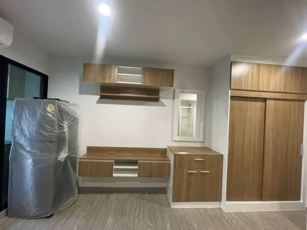 ให้เช่า REACH Phahonlyothin 52  ห้องพร้อมอยู่ เฟอร์พร้อม ราคาสบายกระเป๋า จองเลย