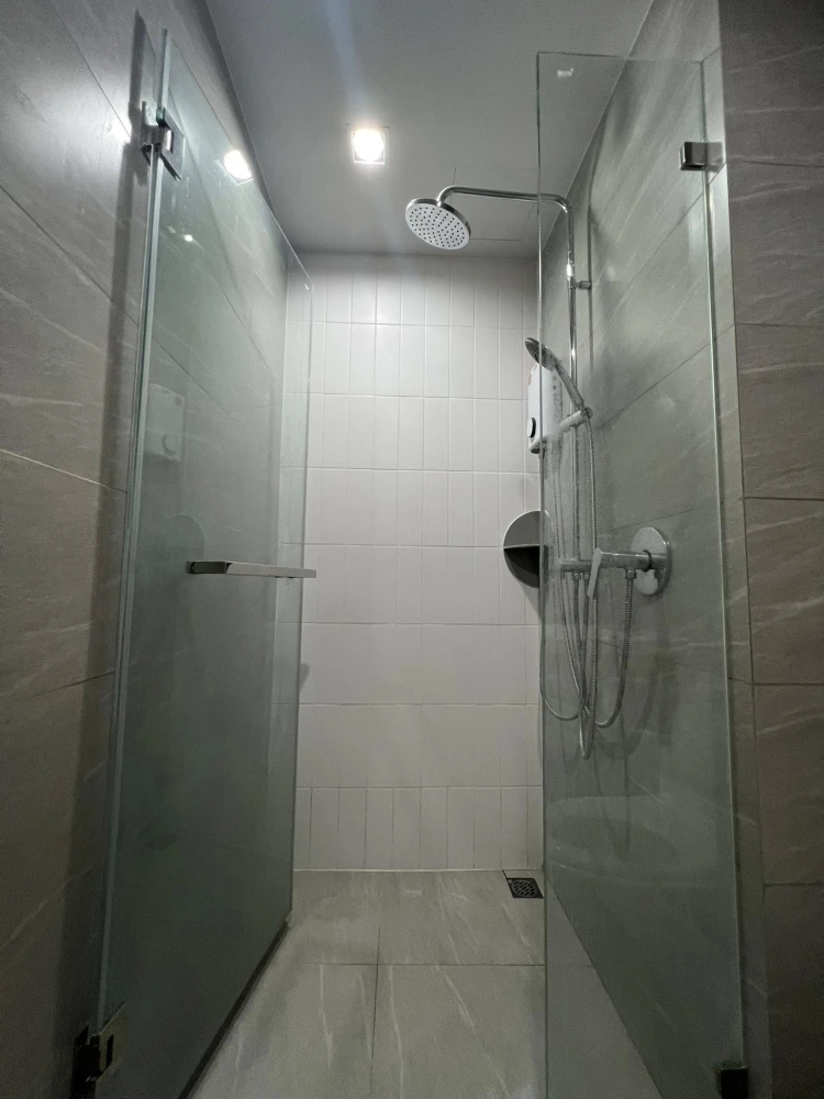 ให้เช่า Reference Sathorn-WongwianYai ห้องแบบ 1 Bedroom plus (34sqm) พร้อมสิ่งอำนวยความสะดวกเริ่ด รีบจองเลย