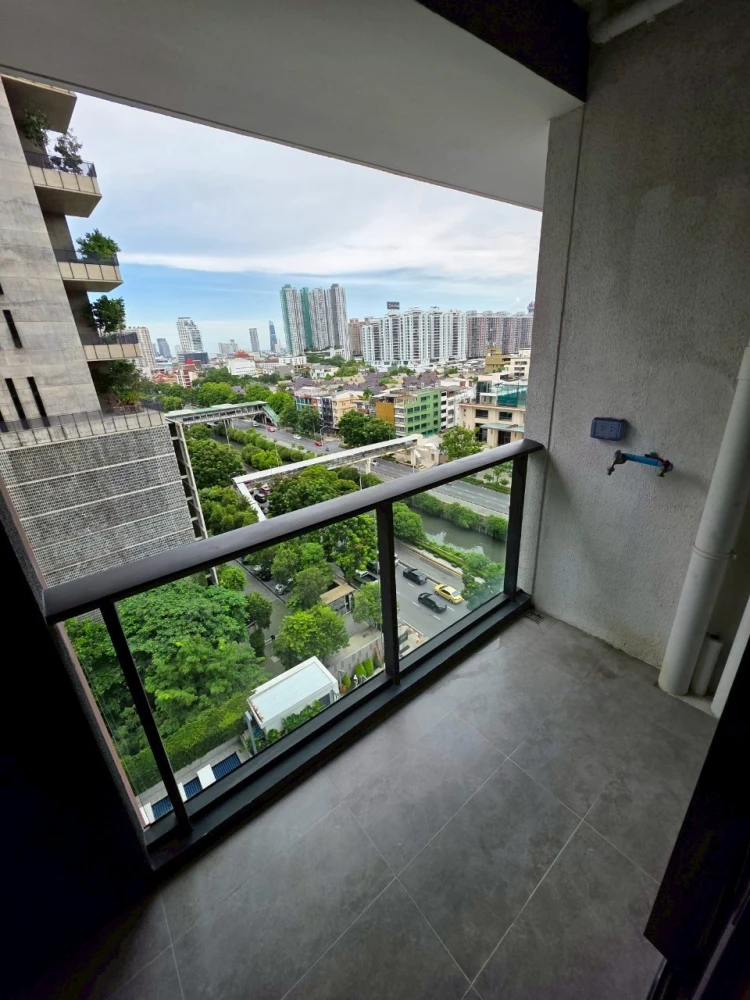 ให้เช่า Regal Condo ห้องพร้อมอยู่ ชั้นสูง เฟอร์นิเจอร์ครบ + เครื่องใช้ไฟฟ้า จองเลย+++