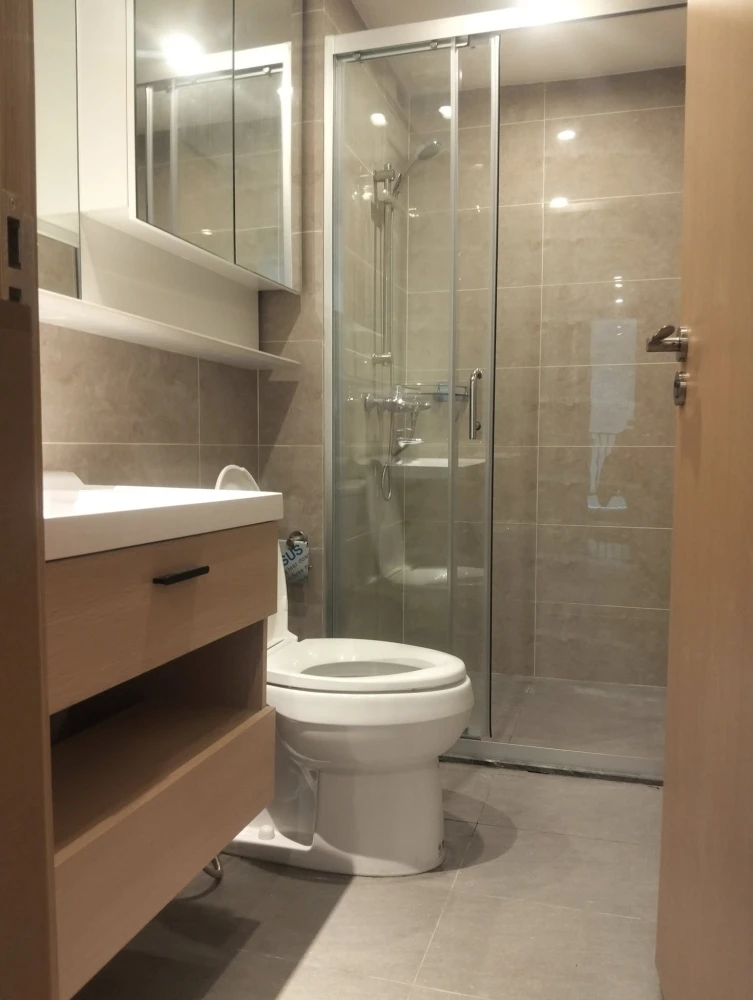 ให้เช่า Regal condo ห้องพร้อมอยู่ เฟอร์พร้อม หิ้วกระเป๋ามาได้เลย++