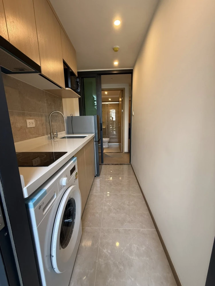 ให้เช่า Regal Srinakarin 40 ห้องพร้อมอยู่ เฟอร์ เครื่องช้ไฟฟฟ้าครบ มาแต่ตัวเข้าอยู่ได้เลย อย่าพลาดเด็ดขาด