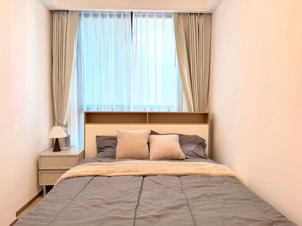 ให้เช่า Regal Srinakarin 40 แบบ 1 Bedroom ครัวปิด แยกสัดส่วนชัดเจน เฟอร์นิเจอร์และเครื่องใช้ไฟฟ้าครบ พร้อมเข้าอยู่