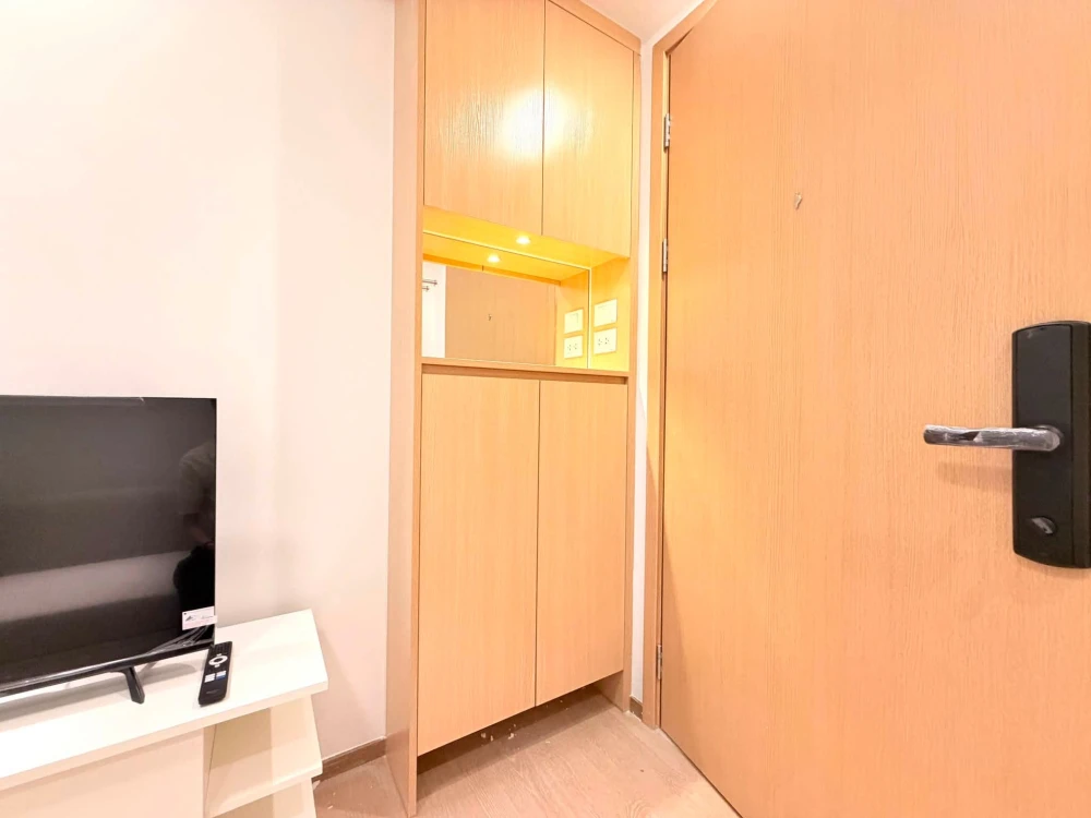 ให้เช่า Regal Srinakarin 40 แบบ 1 Bedroom ครัวปิด แยกสัดส่วนชัดเจน เฟอร์นิเจอร์และเครื่องใช้ไฟฟ้าครบ พร้อมเข้าอยู่