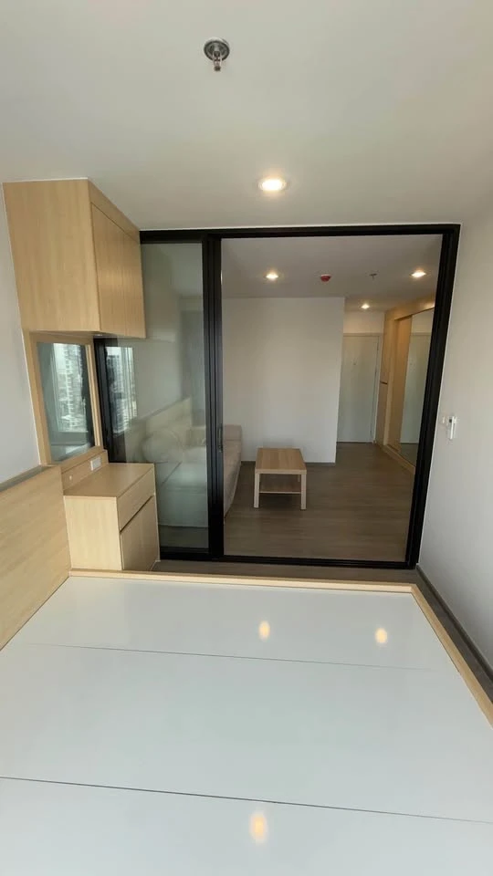 ให้เช่า Regent home บางนา ห้องพักสไตล์โรงแรมไม่พลุกพล่าน สะดวกสบาย สวย อบอุ่น แต่งสไตล์มินิมอล ใช้เฟอร์คุณภาพเยี่ยม รีบจองเลย