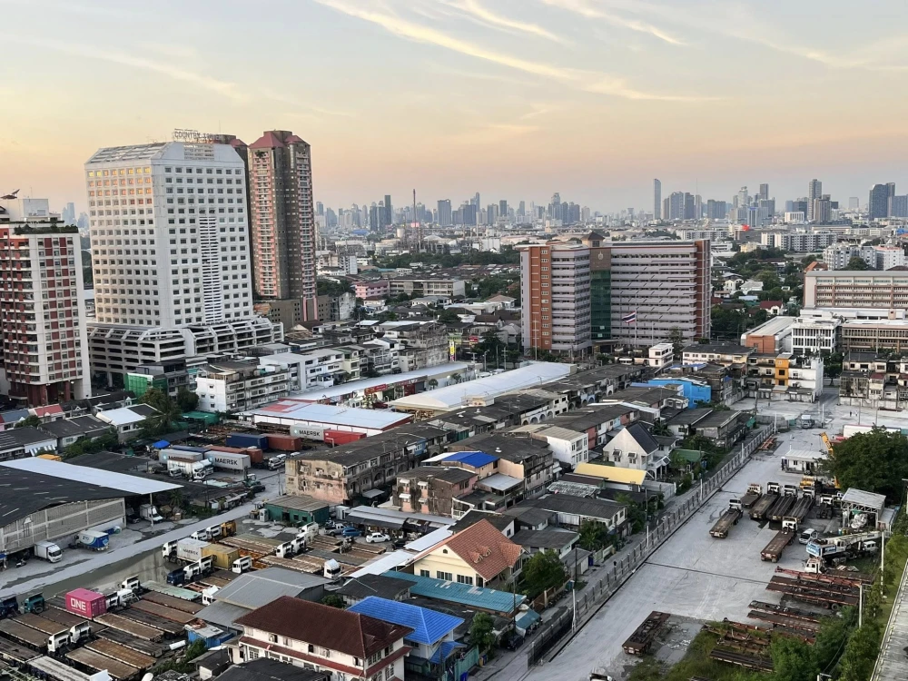 ให้เช่า Regent home บางนา ห้องมุม มีความเป็นส่วนตัว แปลนพิเศษ ห้องใหญ่ ตึก B  ชั้นสูง วิวแม่น้ำ พร้อมเข้าอยู่