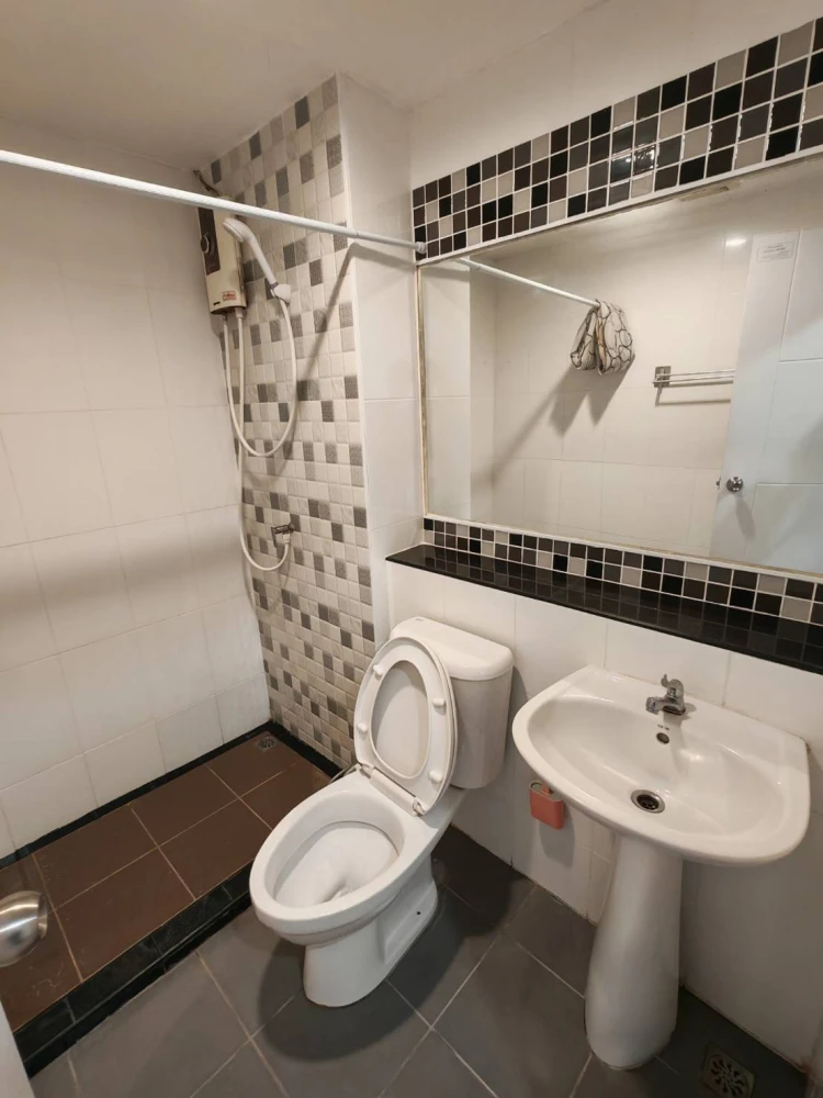 ให้เช่า Regent Home 12 Ladphrao 41 ห้องชั้น 6 มาพร้อมเฟอร์นิเจอร์และเครื่องใช้ไฟฟ้าครบครัน ห้ามพลาด