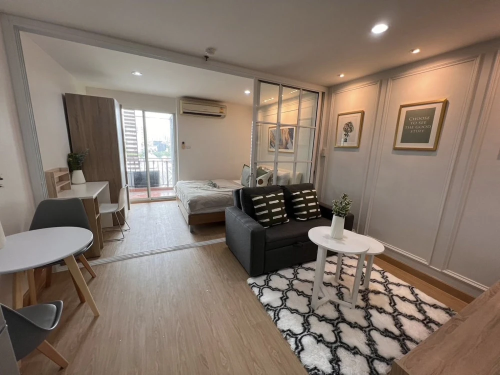 ให้เช่า Regent Home 12 Ladphrao 41 ห้องแต่งสวยคุมโทน ชั้น 3 มาพร้อมเฟอร์ครบครัน หิ้วกระเป๋าเข้าอยู่ได้เลยจ้า