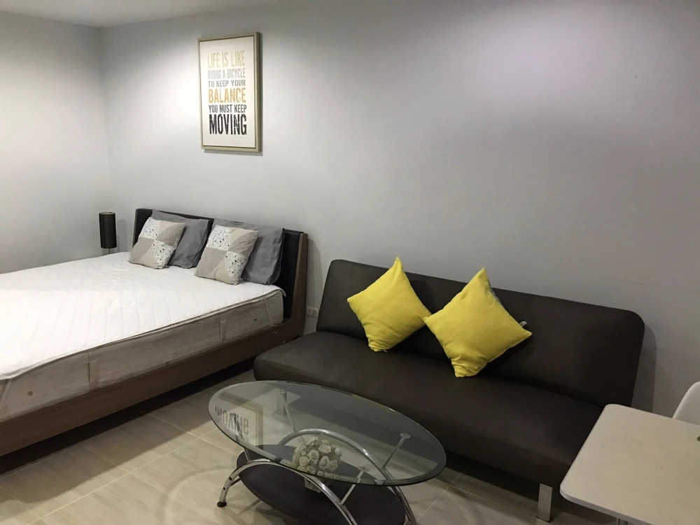 ให้เช่า Regent home 13 สุขุมวิท 93 ห้องสตูดิโอ พร้อมระเบียง อยู่สบายไม่อึดอัด ไม่ควรพลาด