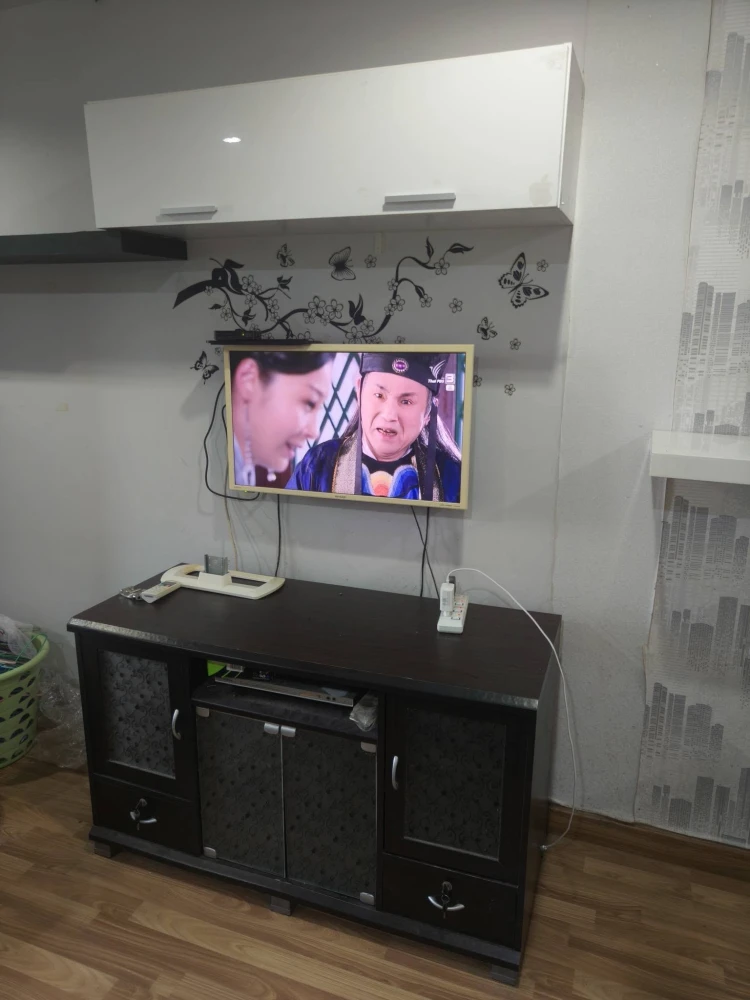 ให้เช่า Regent Home 15 แจ้งวัฒนะ มีม่านกั้นห้องเพื่อประหยัดแอร์ (ค่าไฟ) พร้อมตู้เก็บของขนาดใหญ่ ไม่ควรพลาด