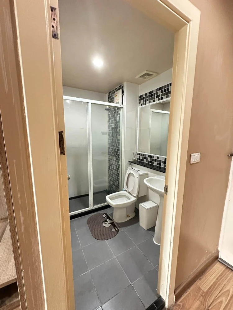 ให้เช่า Regent Home 15 Changwattana ห้องน่าอยู่ เฟอร์นิเจอร์ครบครัน หิ้วกระเป๋าเข้าอยู่ได้เลยจ้า